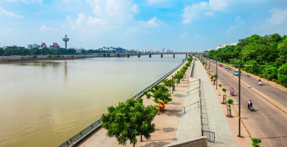 Best Summer Road Trips from Ahmedabad by Self Drive Cars